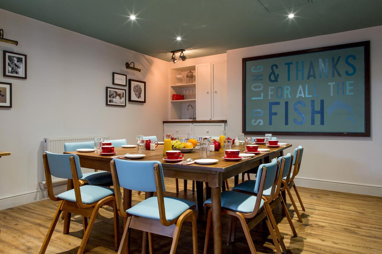 The Dolphin Hotel Newbury  Luaran gambar