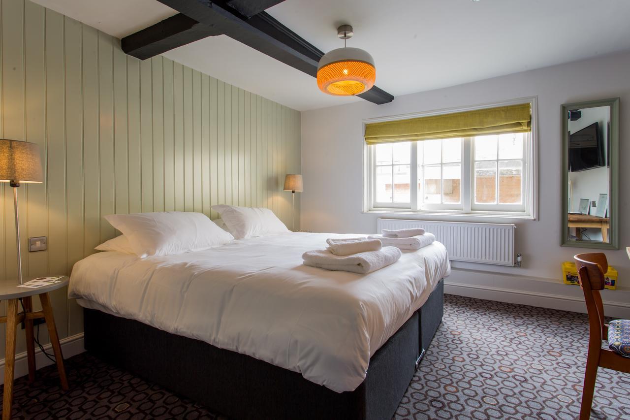 The Dolphin Hotel Newbury  Luaran gambar