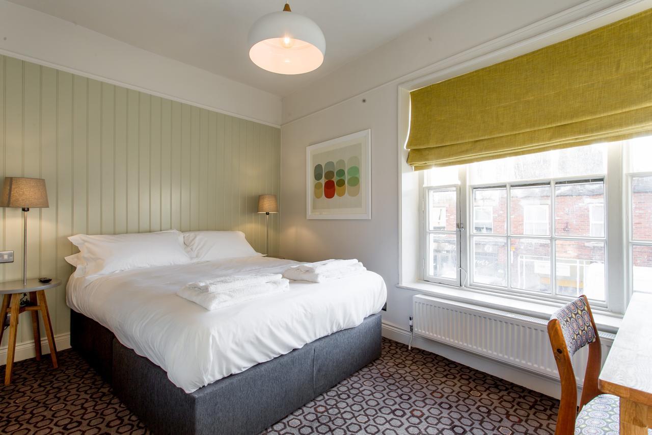 The Dolphin Hotel Newbury  Luaran gambar